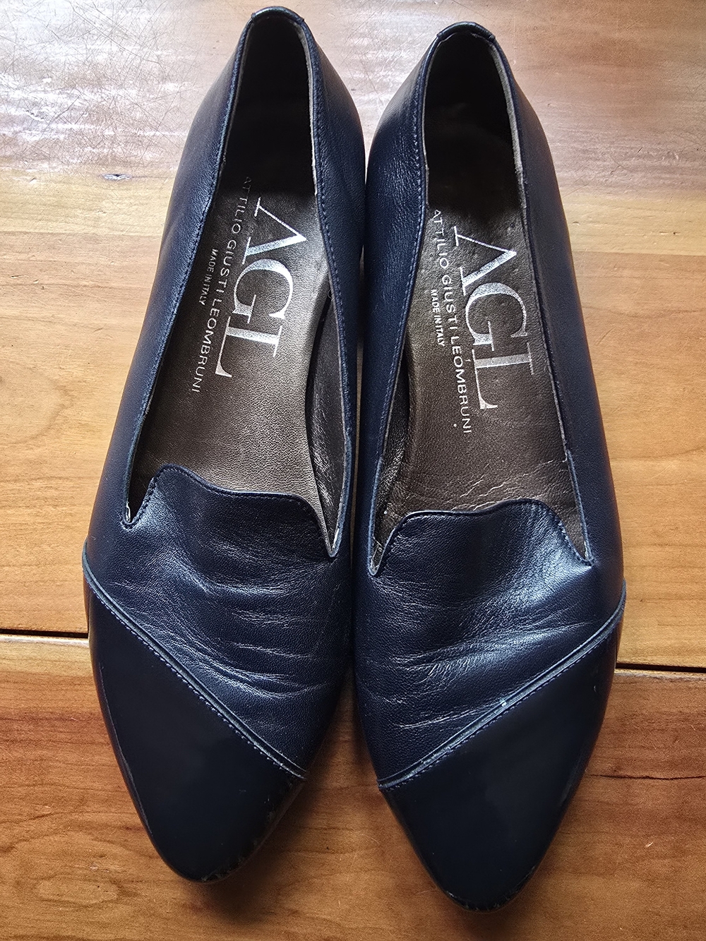 AGL Navy Leather Pointed Toe Flats - EU 39/US 9